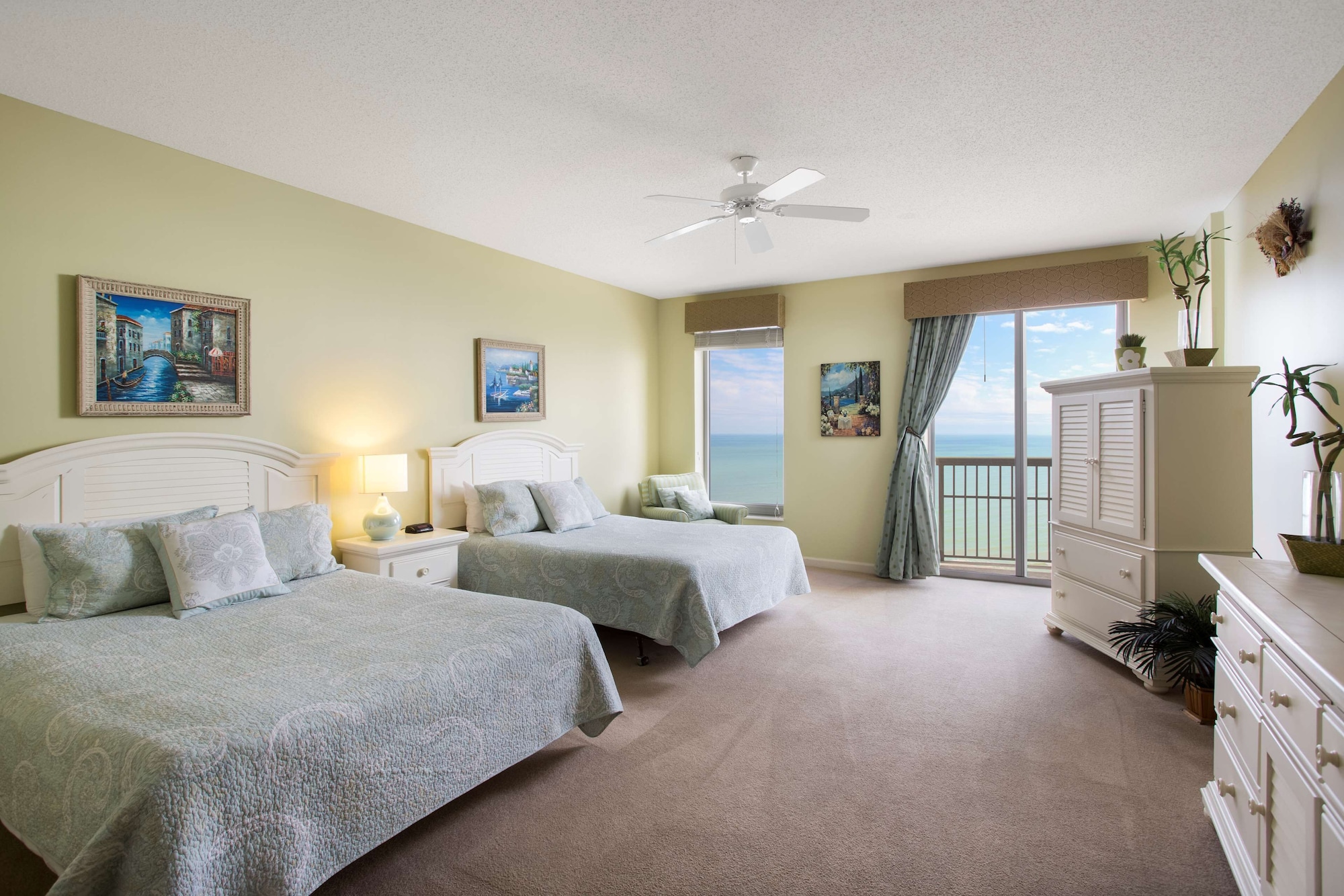 3 Bedrooms, Suite, Ocean Front