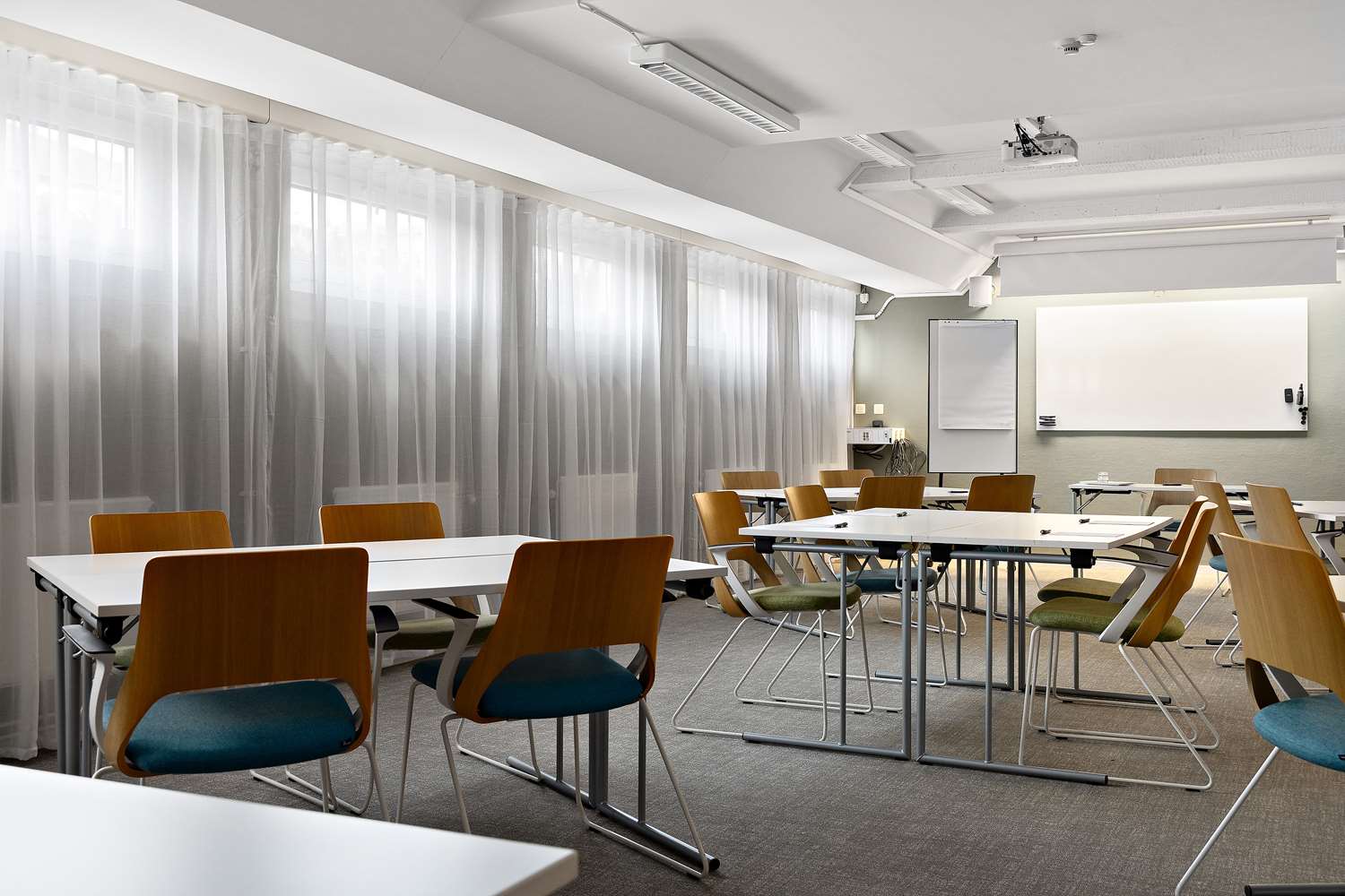Hotel Falkoping, Sure Collection By Best Western 63/67