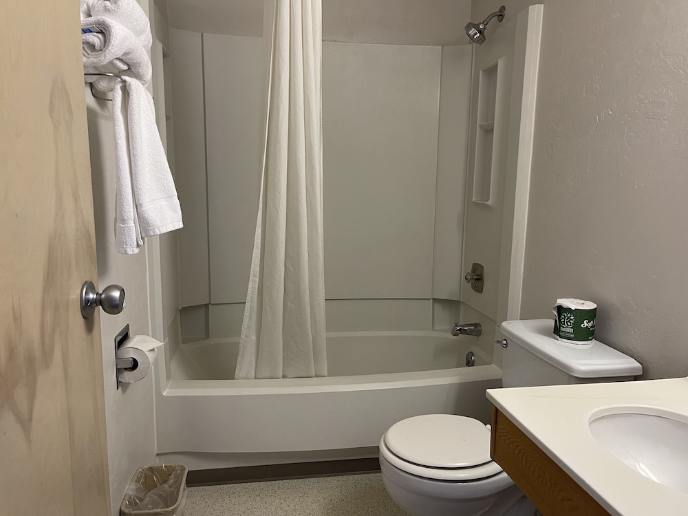 Super 8 By Wyndham Ketchikan 14/52
