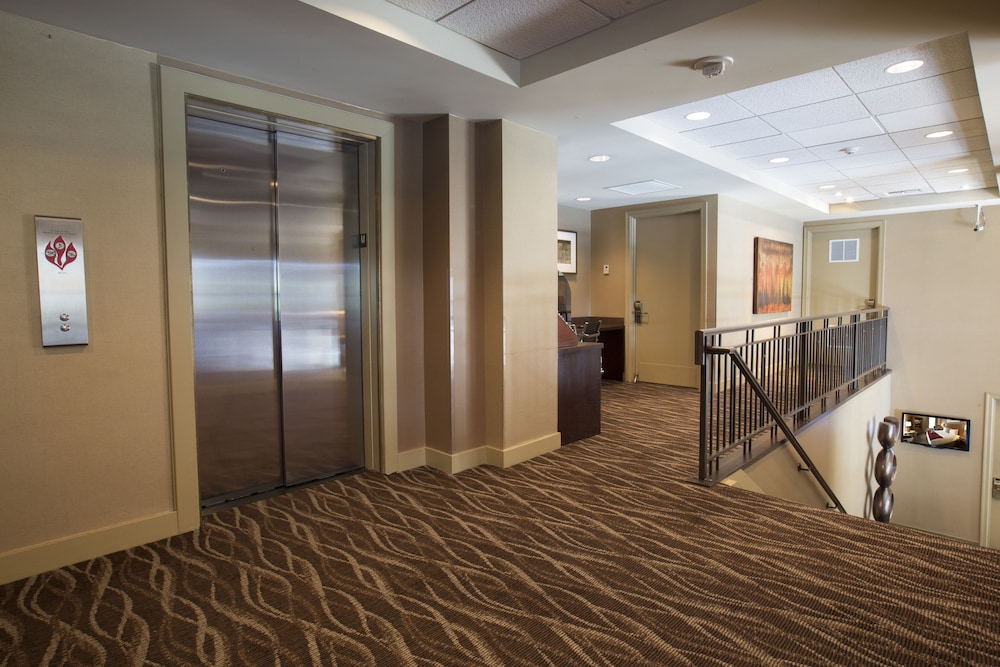 Executive Hotel Pacific 39/50