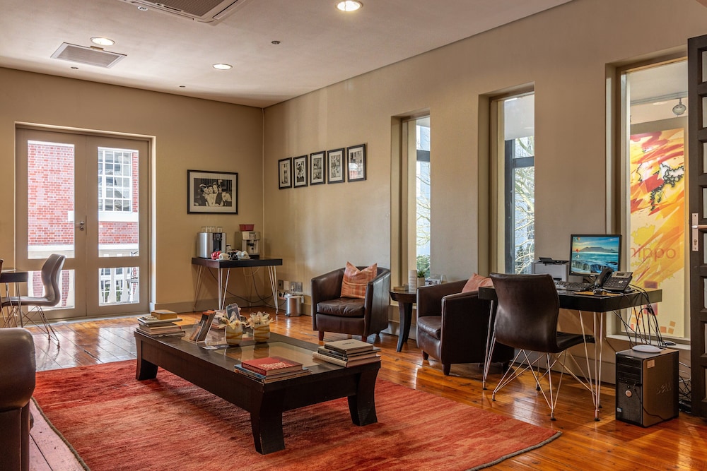 Hippo Boutique Hotel 36/53