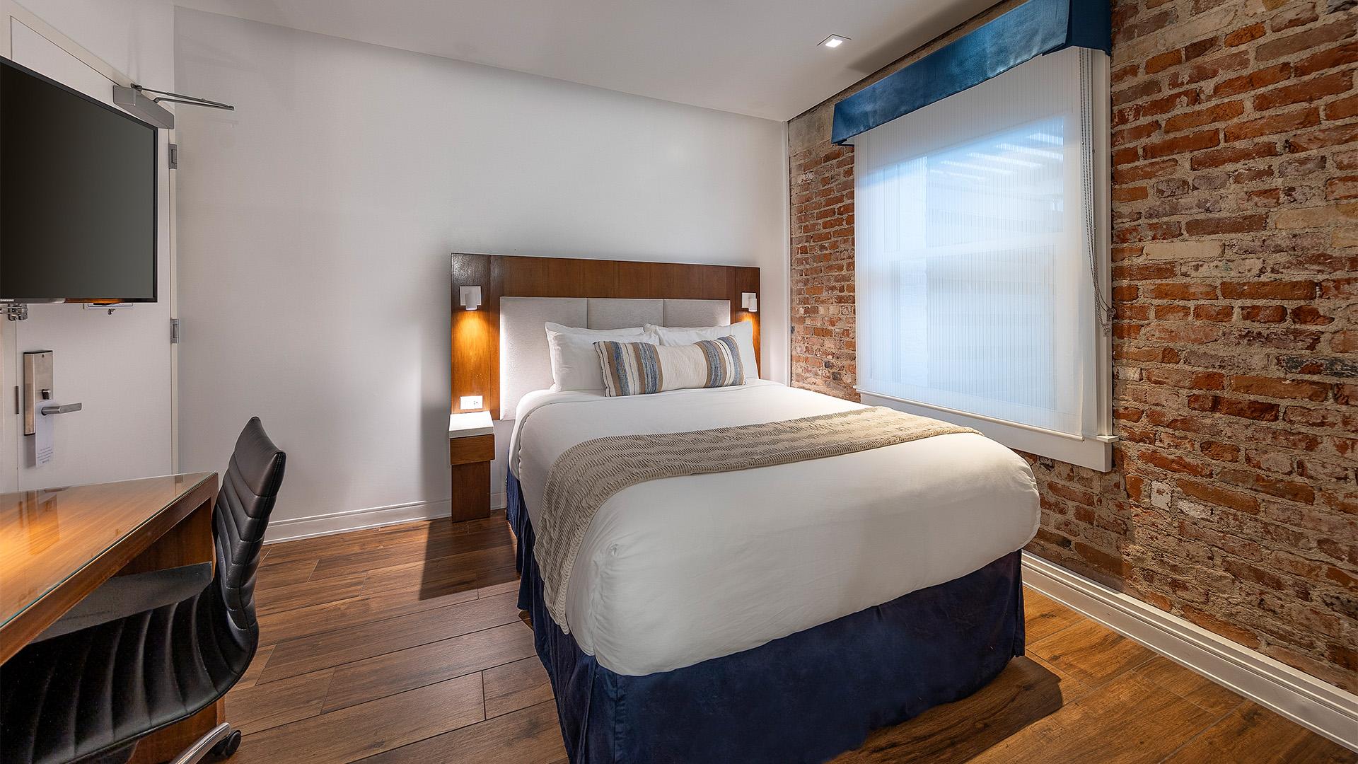 Room, Double Bed, Accessible