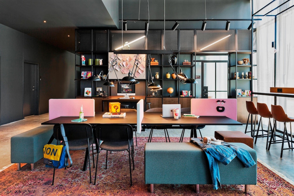 Moxy Copenhagen Sydhavnen 34/56