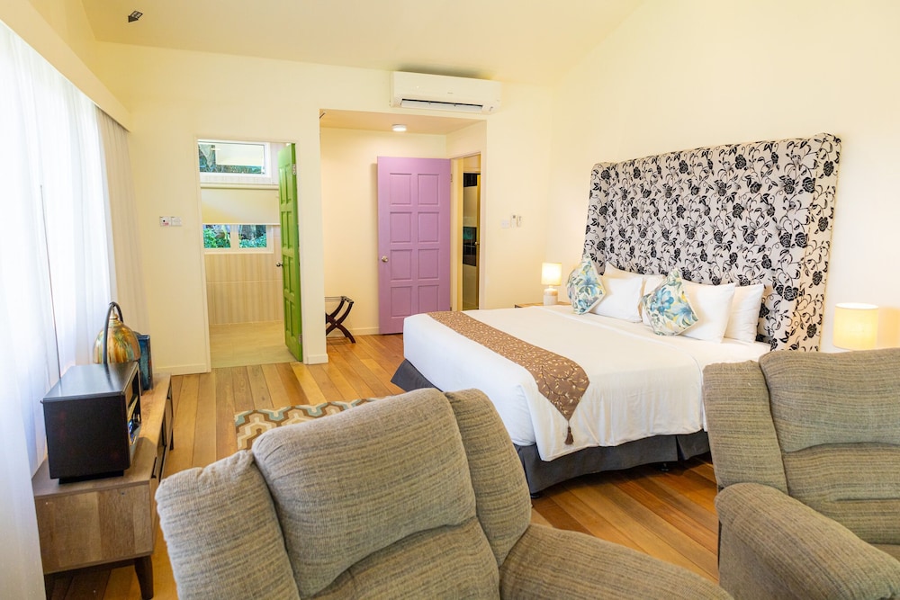 Sutera Sanctuary Lodges at Manukan Island 15/50