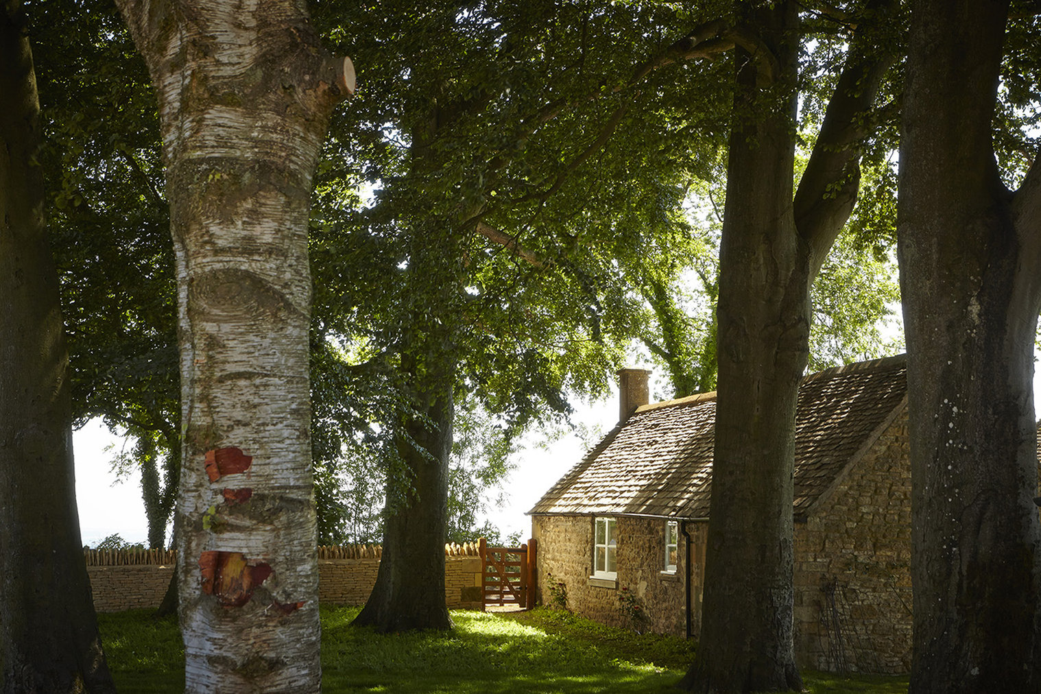 Dormy House 24/26