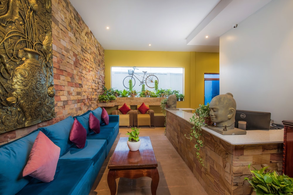 Indra Porak Residence 63/74