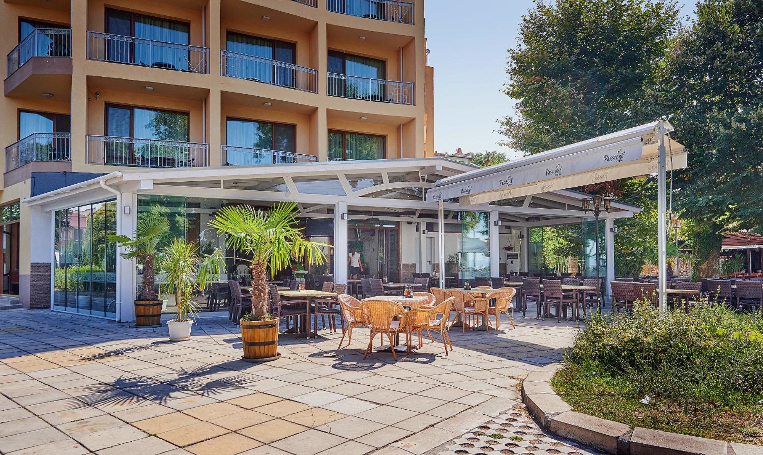 Paradise Hotel - Pomorie 3/39