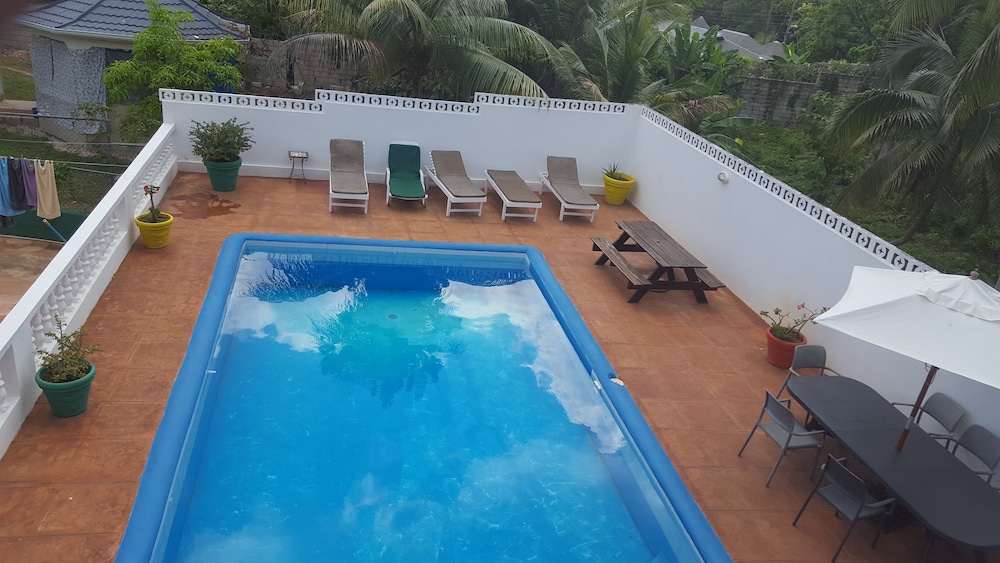 Ocho Rios Pimento Villas 7/11