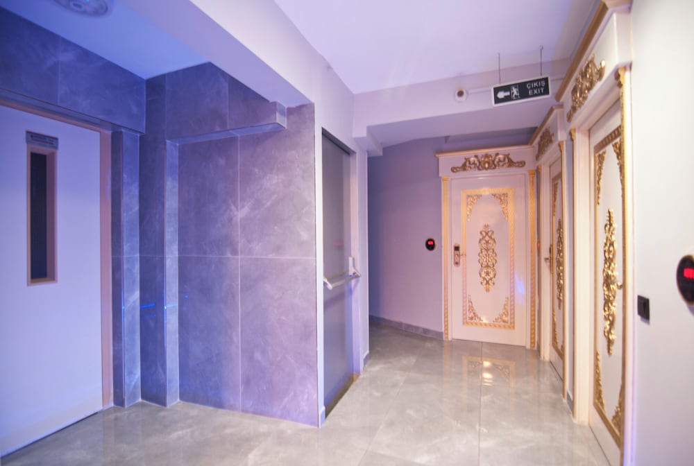 Vali Konak Hotel 44/65