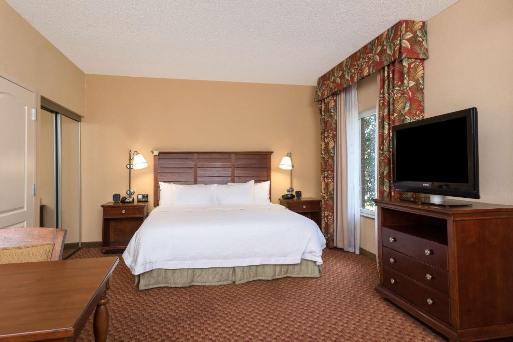 STUDIO, KING BED, ACCESSIBLE