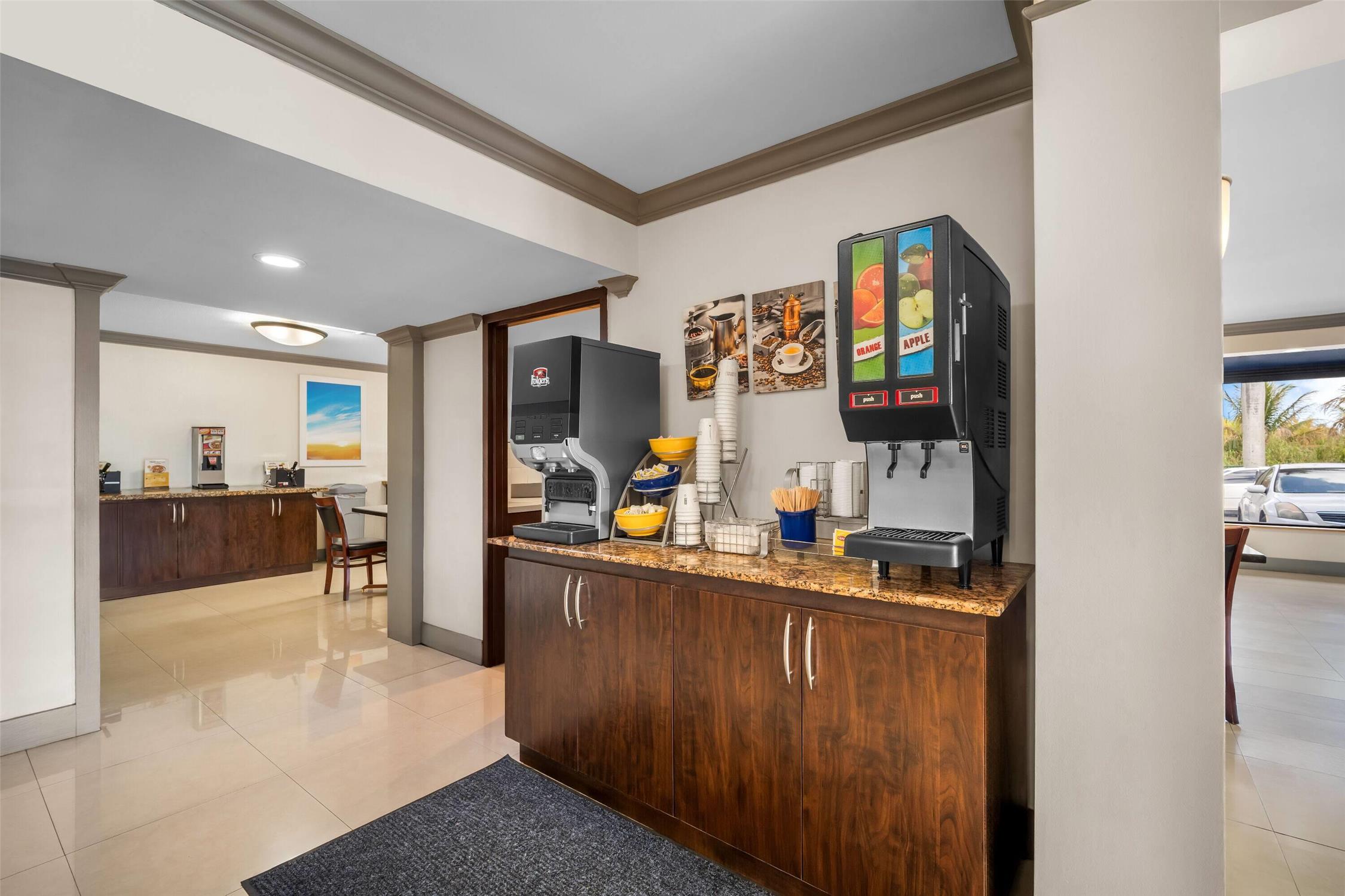 Days Inn By Wyndham Florida City 9/28