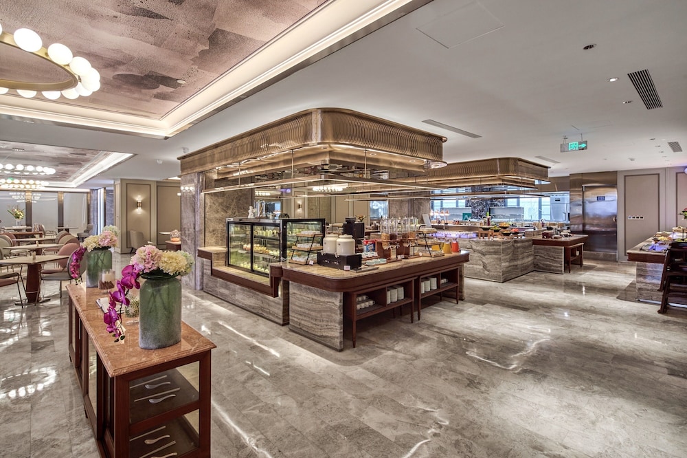 Mercure Yiwu International Trade City 2/32