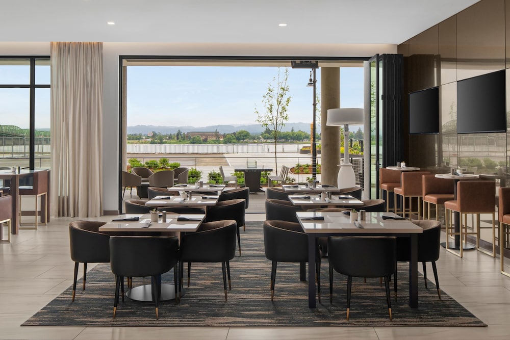 AC Hotel Vancouver Waterfront 16/22
