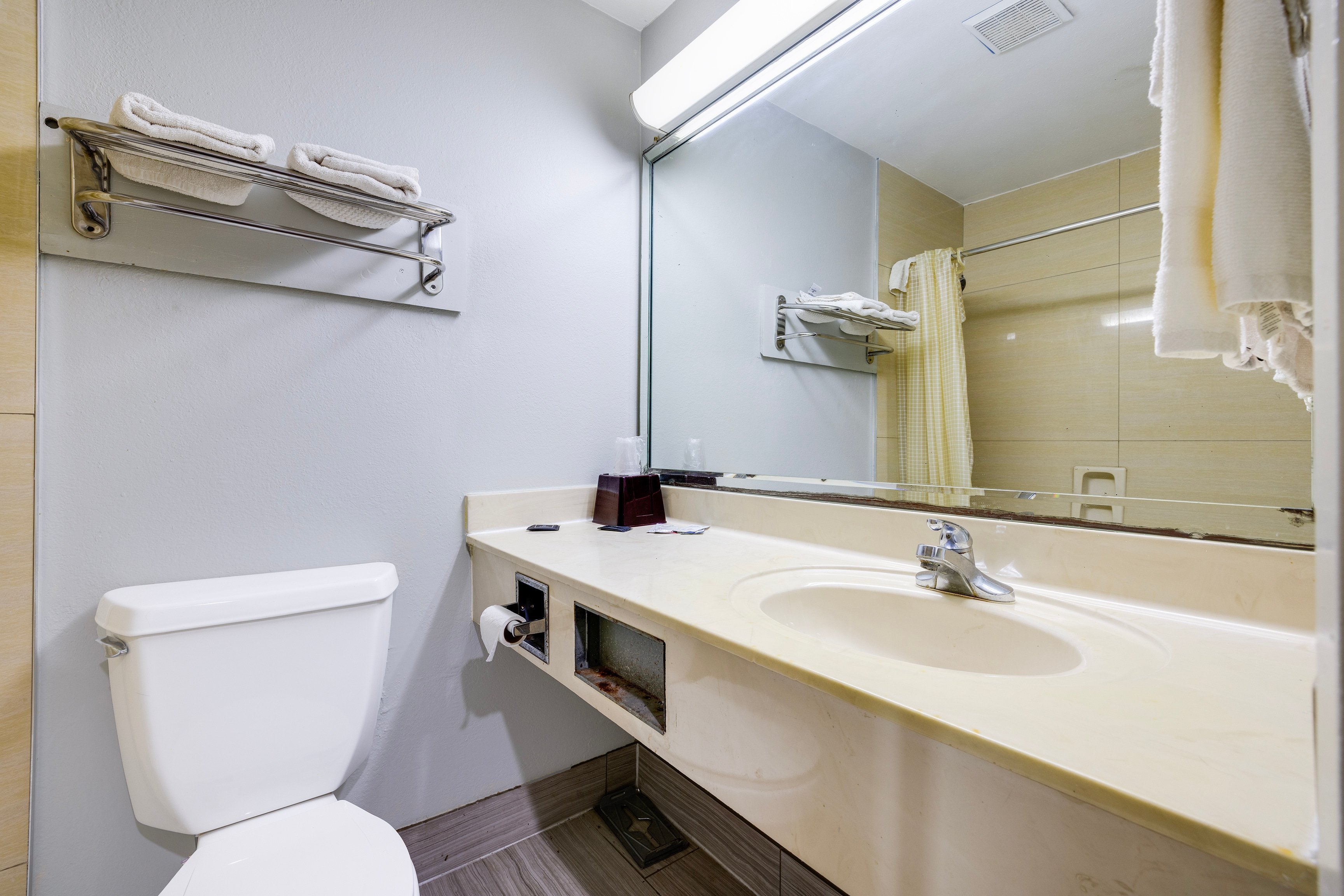 Hotel O Luxury Inn Channelview Baytown I-10 47/56