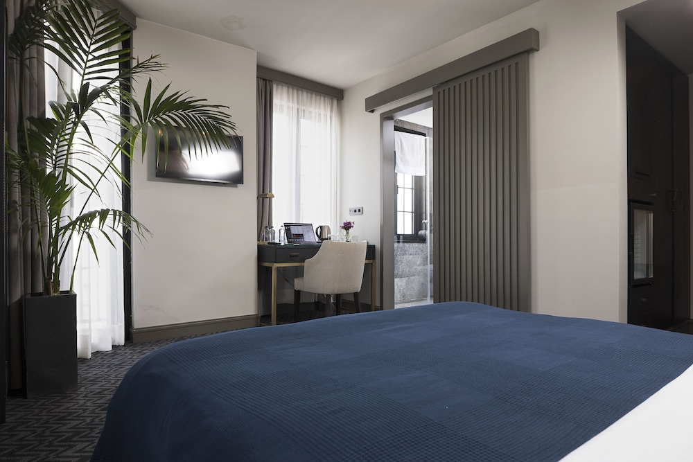 Nabu Hotel 23/69