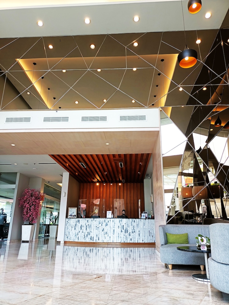 The Melio Enim Hotel 3/17
