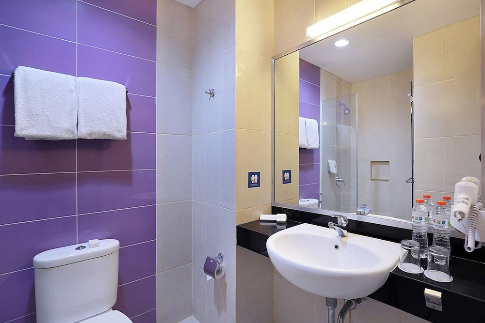 Primera Hotel Seminyak (Ex Ibis Budget Bali) 28/32