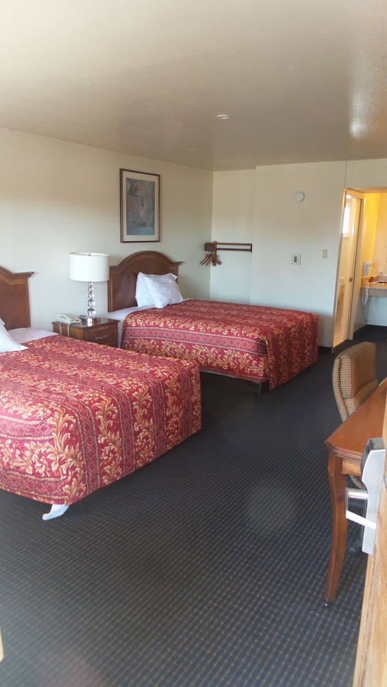 Holiday Motel Oakdale 26/66