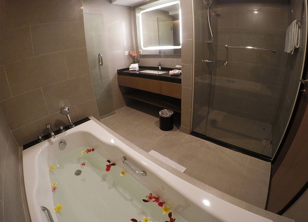 GAMMARA HOTEL MAKASSAR 43/70