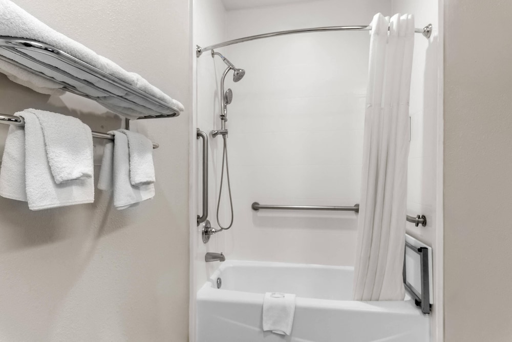 Econo Lodge Bryan TX 59/60