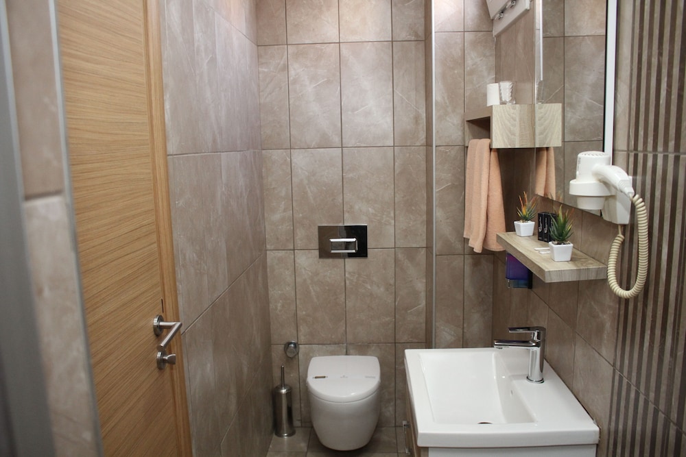 Niconya Port Suite Hotel 11/64