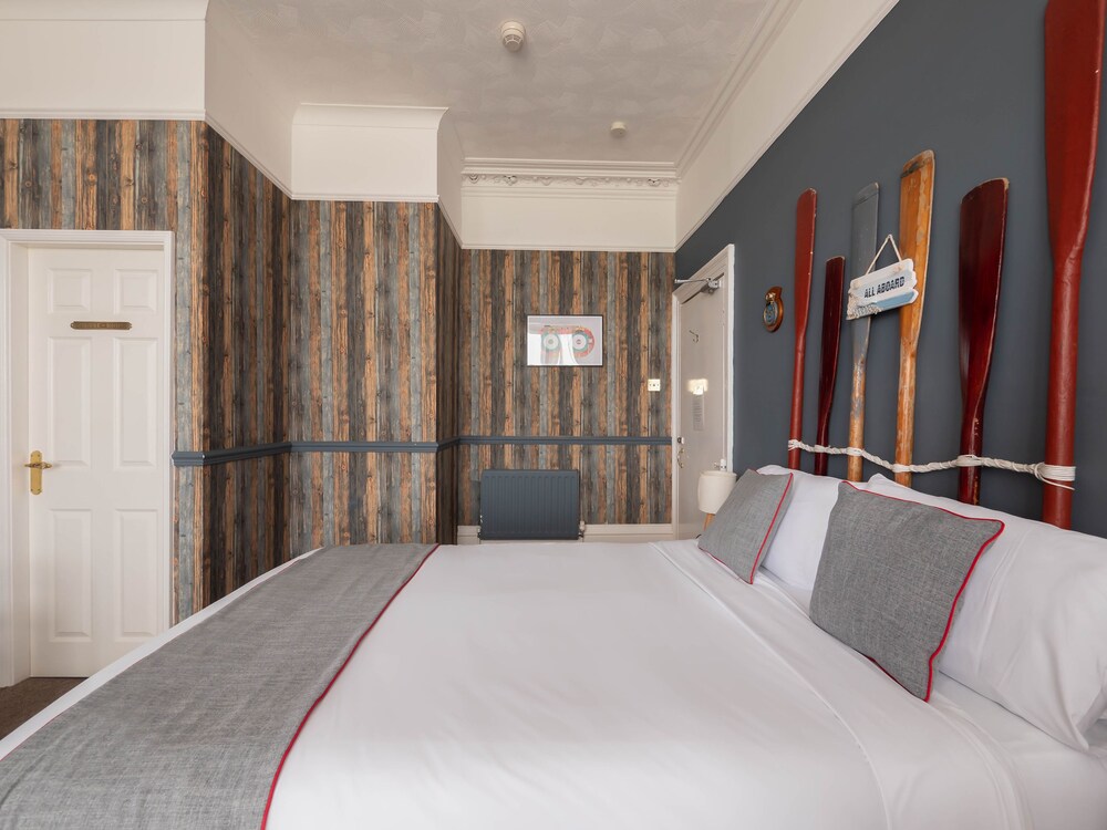Oyo Pier Hotel Rhyl 7/40