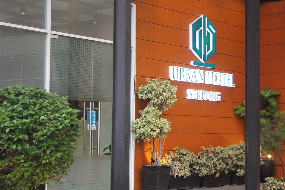 Urban Hotel Serpong by ZUZU 11/89