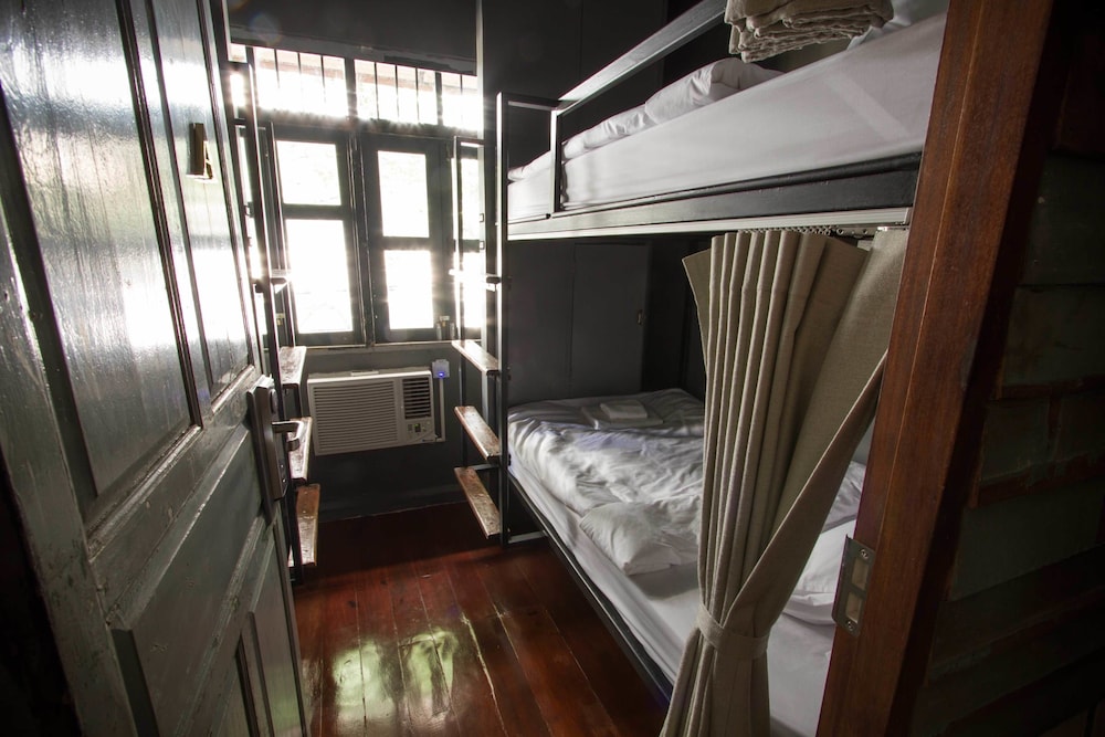 Here Hostel 19/66