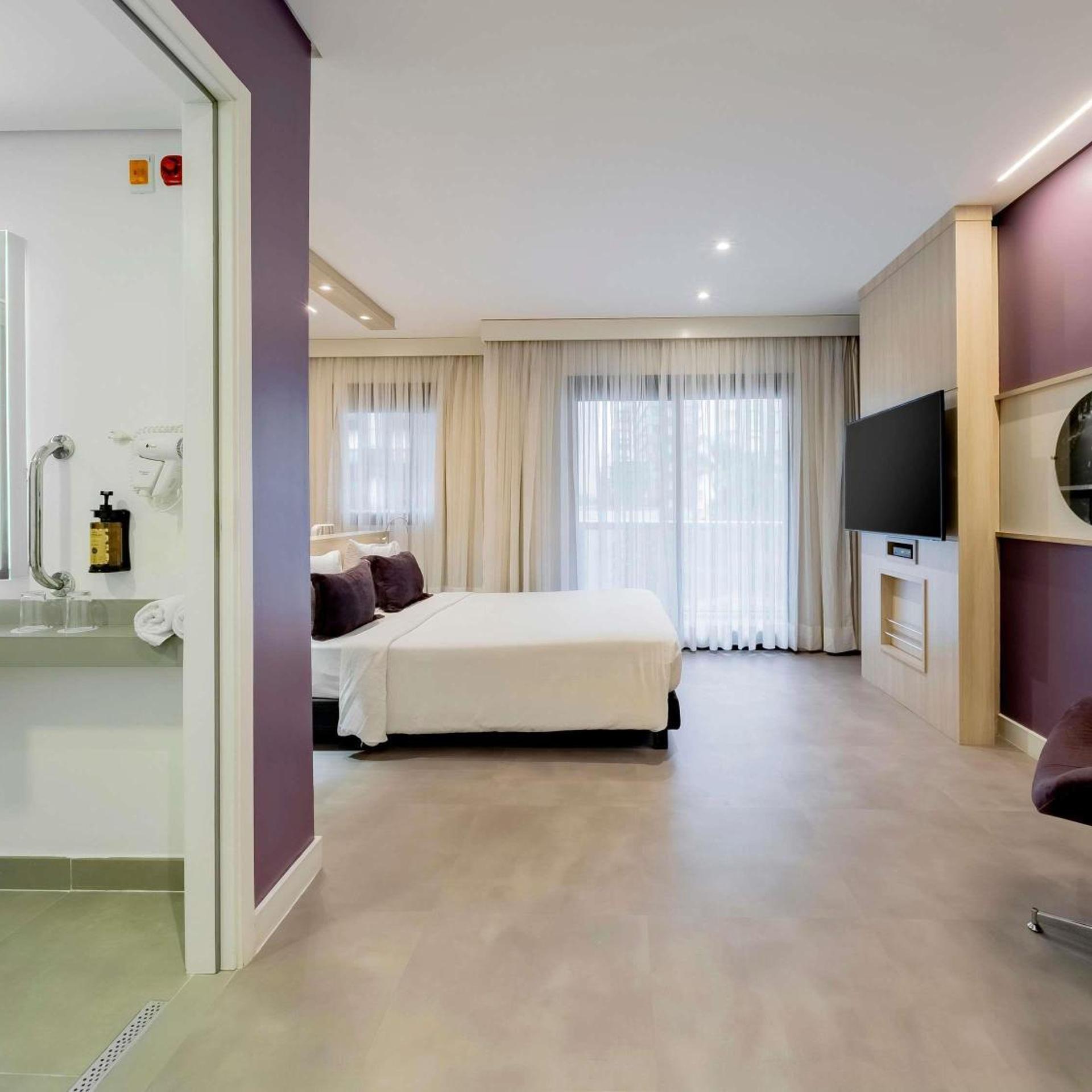 Superior, King Bed, Queen Bed, Accessible