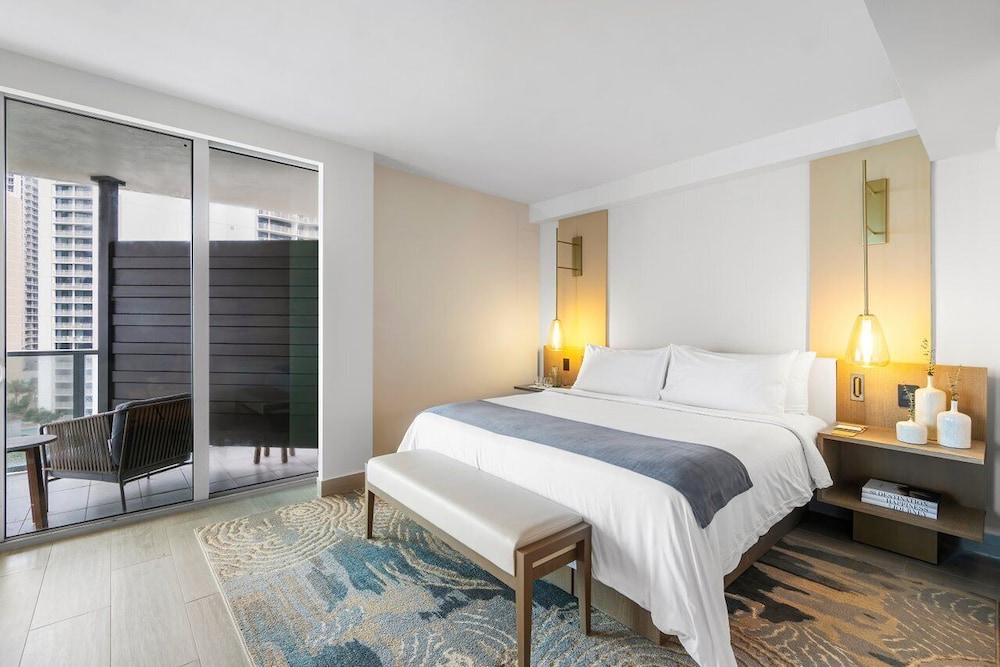 Amrit Ocean Resort & Residences - Singer Island 18/42