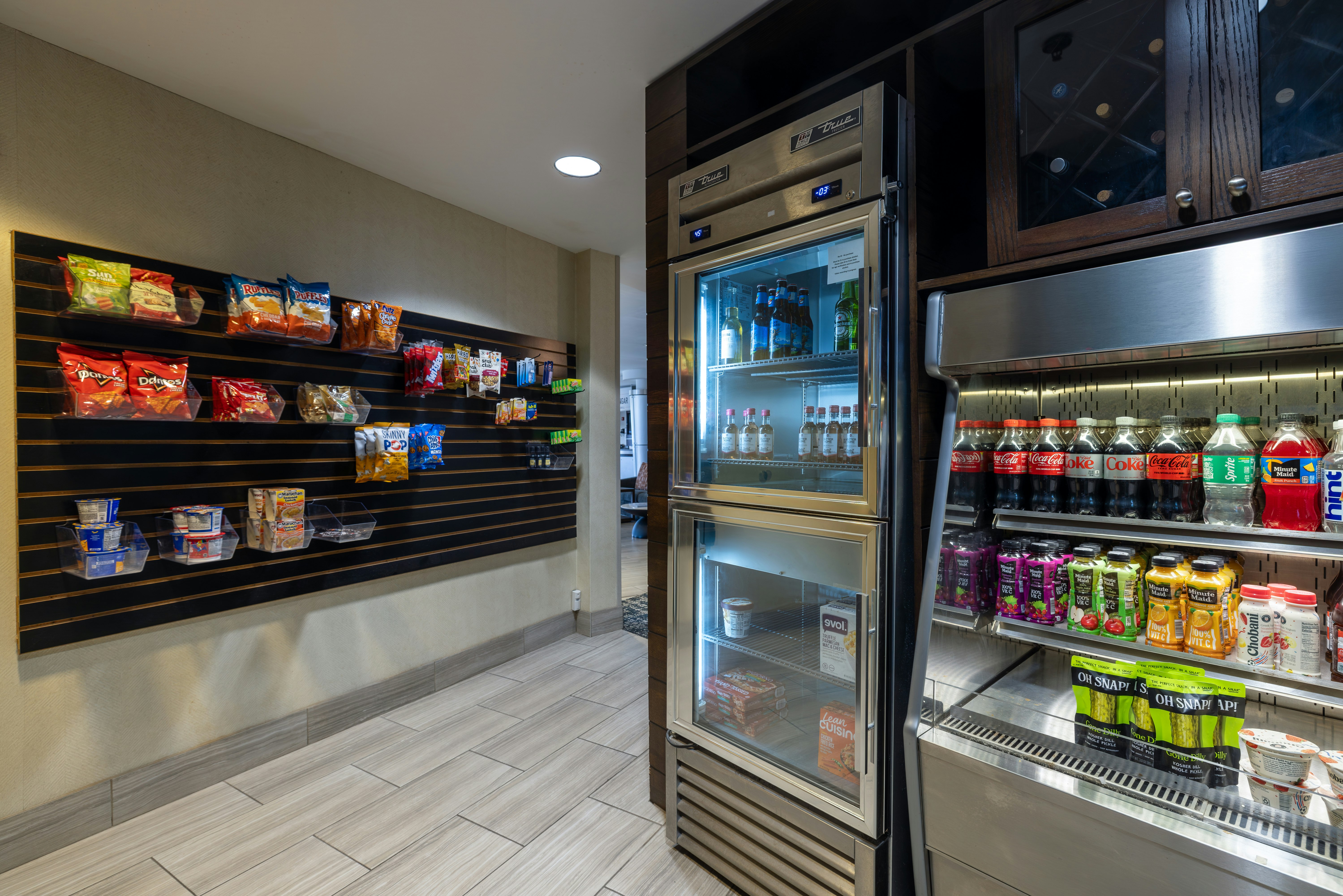 DoubleTree by Hilton Hotel Savannah Airport 24/68