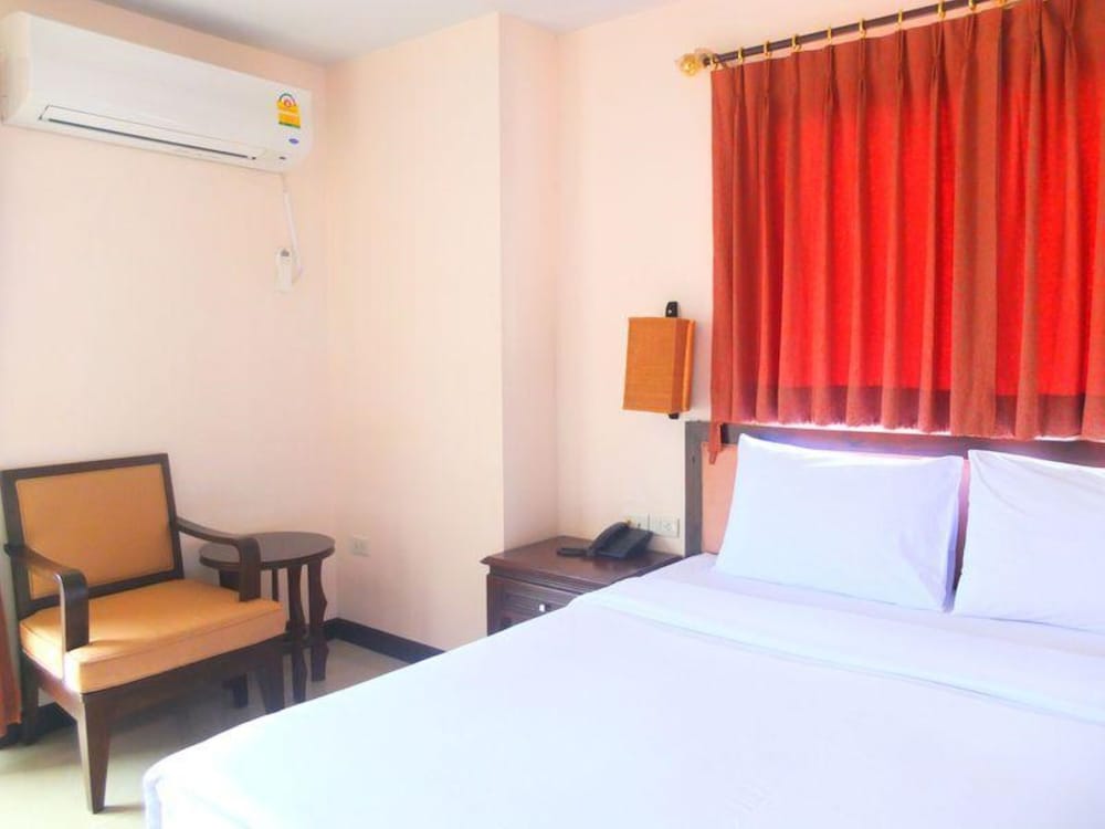 NARIS ART HOTEL 17/55