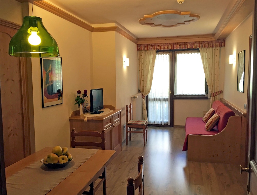 Parkhotel Ladinia 36/50