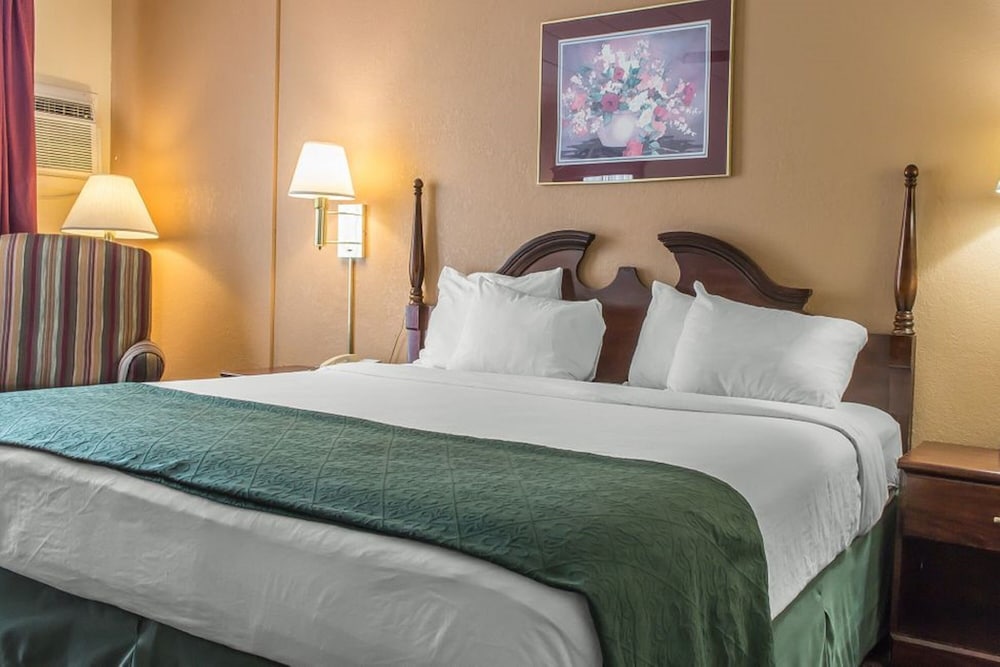 FairBridge Inn & Suites Poconos 4/29