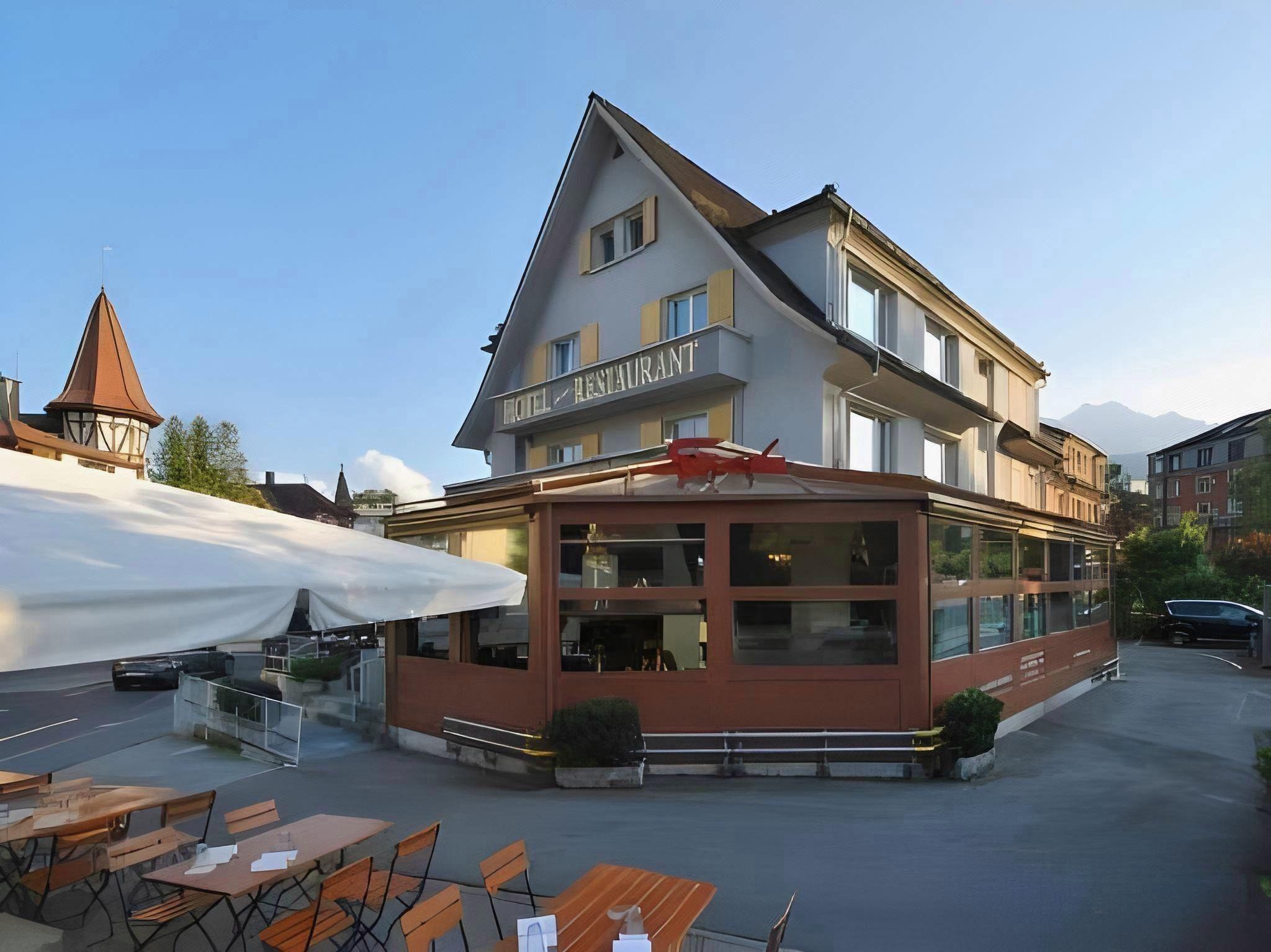 Hotel Spatz 5/32