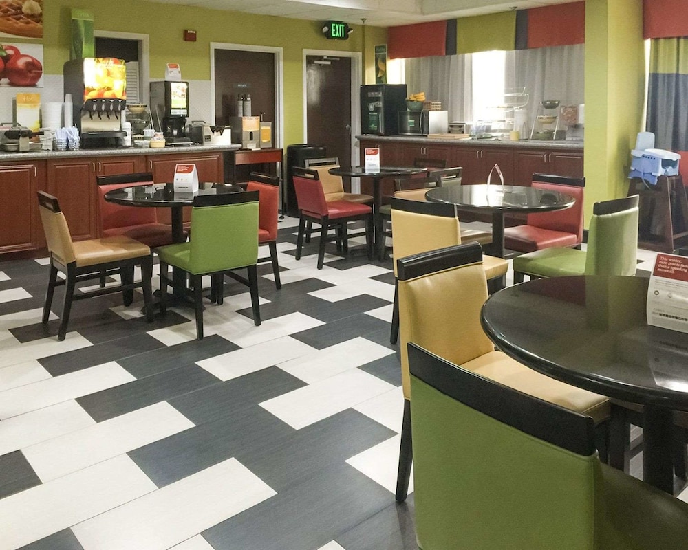 Quality Inn Prattville I-65 40/59