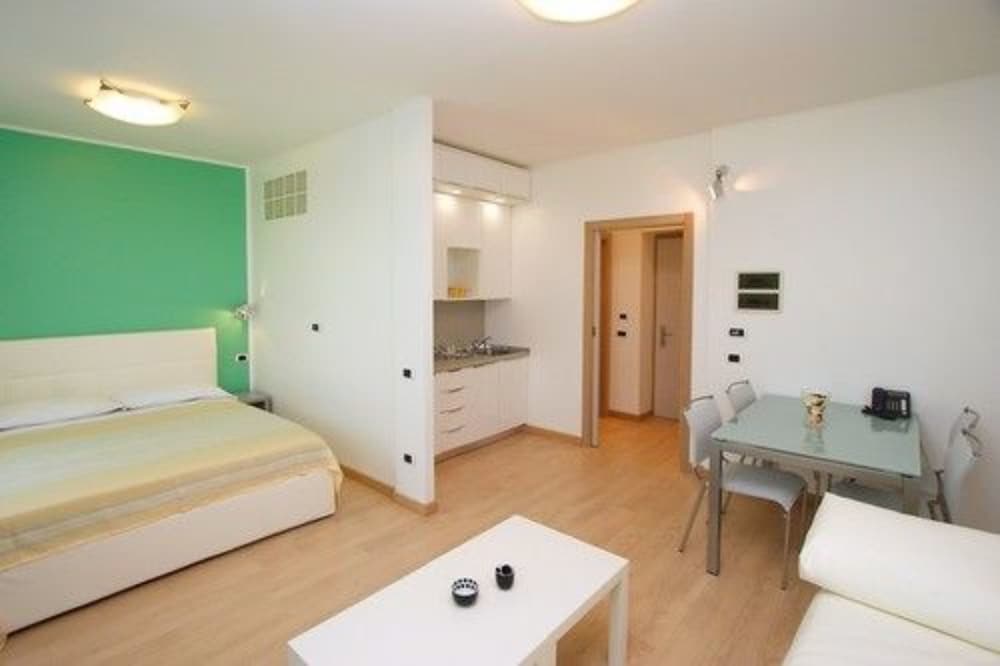 Roma Hotel 35/67