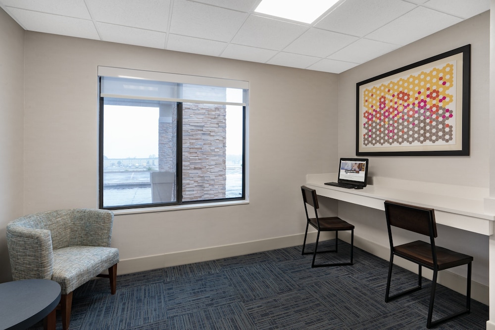 Holiday Inn Express And Suites Trinidad 27/32