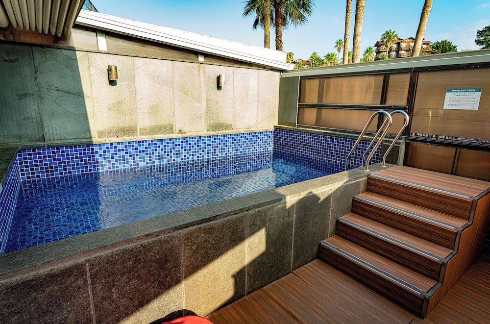Dyne Oceano Hotel 43/75