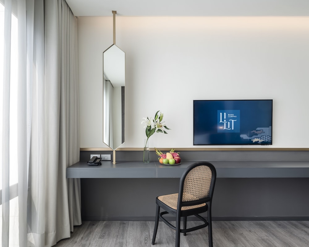 Lilit Bang Lumphu Hotel 54/66