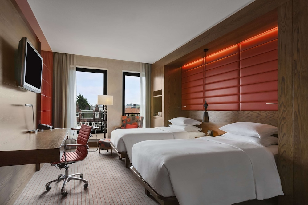 Hilton The Hague 7/66