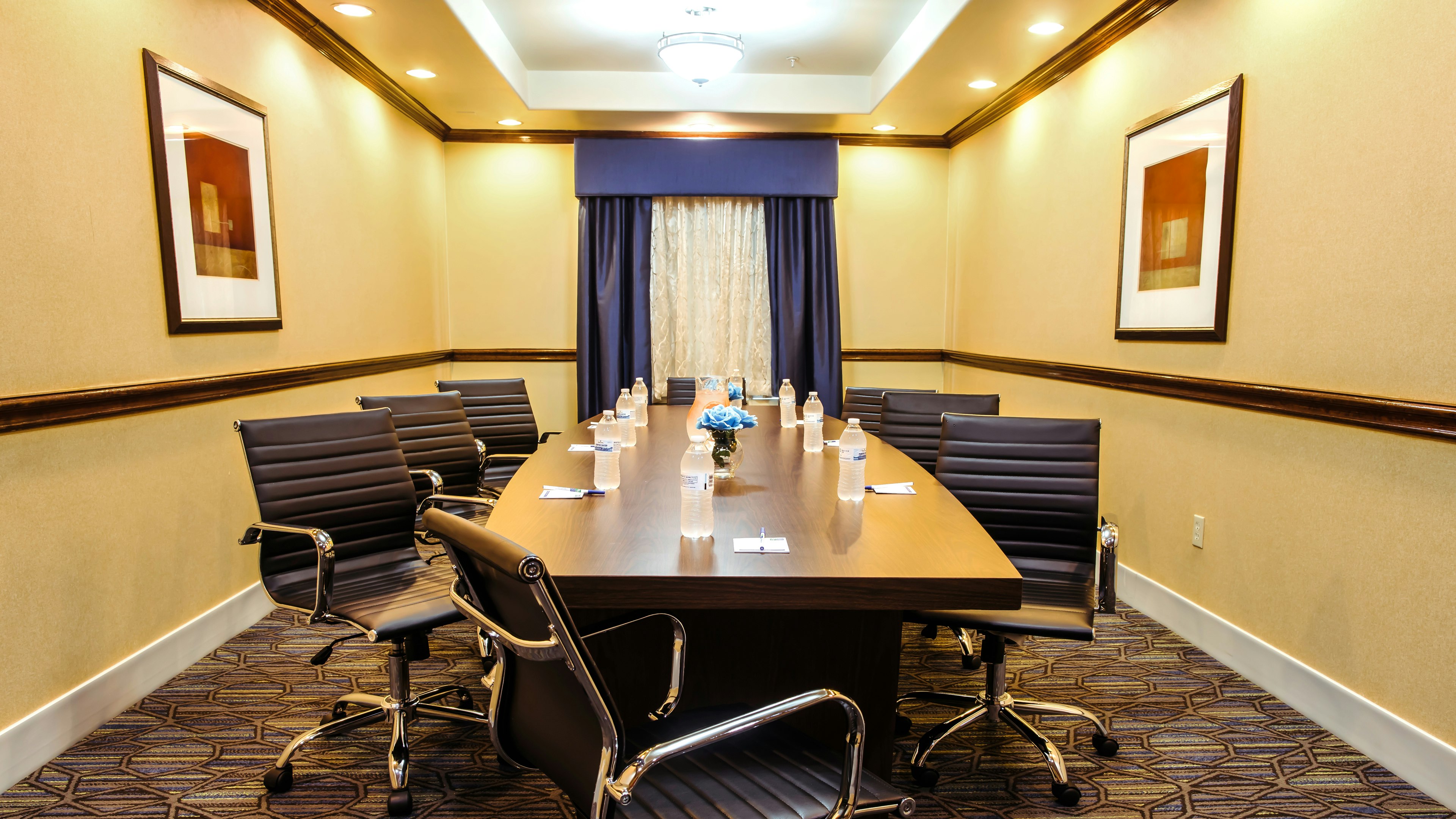 Holiday Inn Express & Suites Waller - Prairie View 47/54
