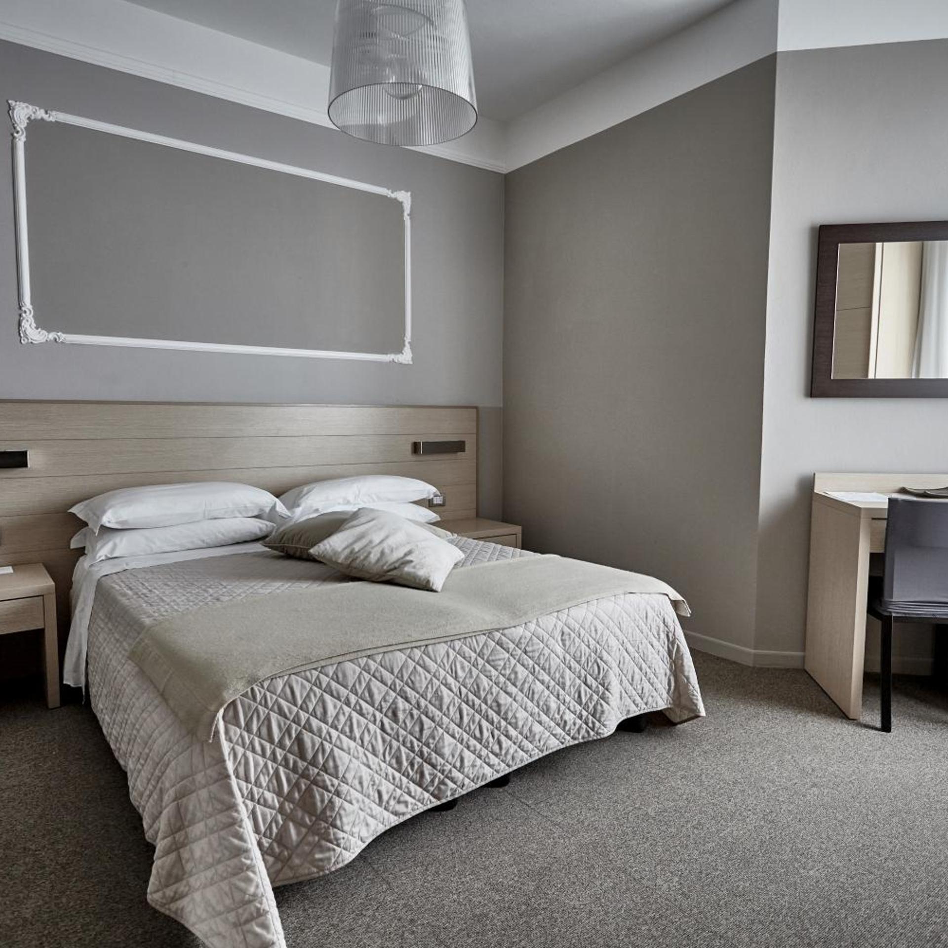 Room, Triple, Lateral Side Sea View