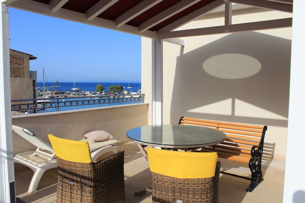 Dali Luxury Rooms 31/50