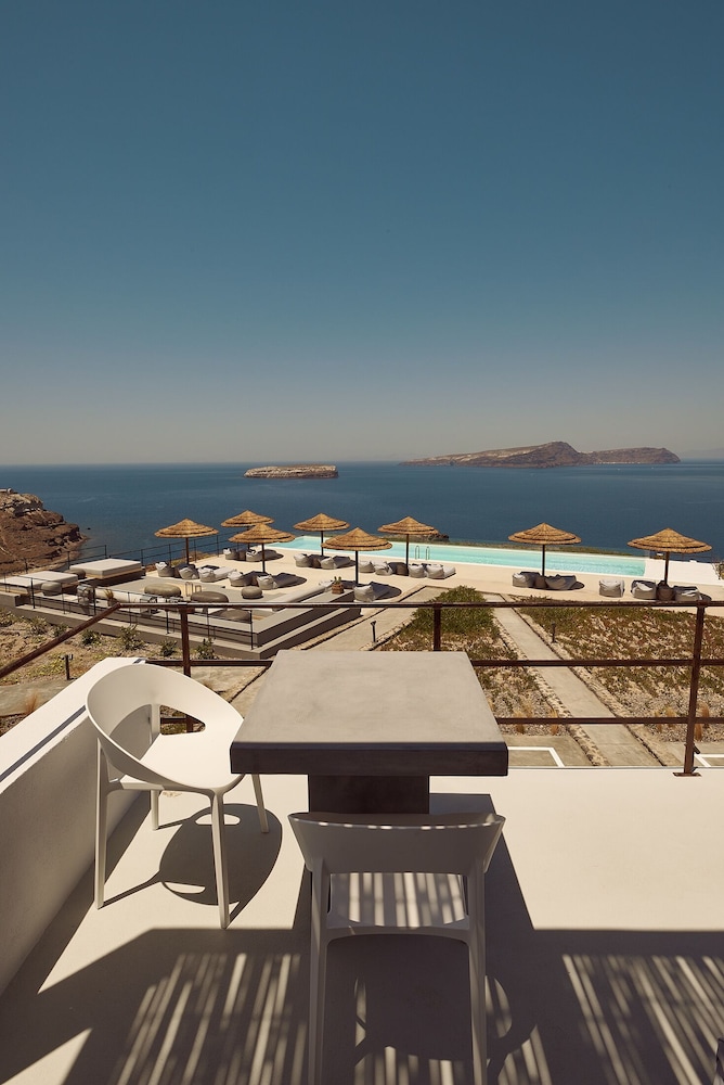 Coco-Mat Hotel Santorini 35/43