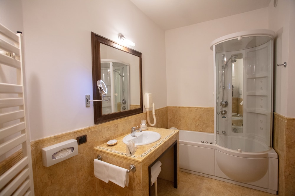 Ristorante La Bastiglia Hotel 49/50