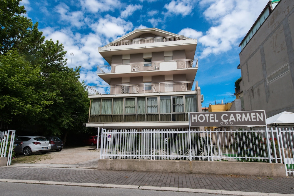 Hotel Carmen 44/50
