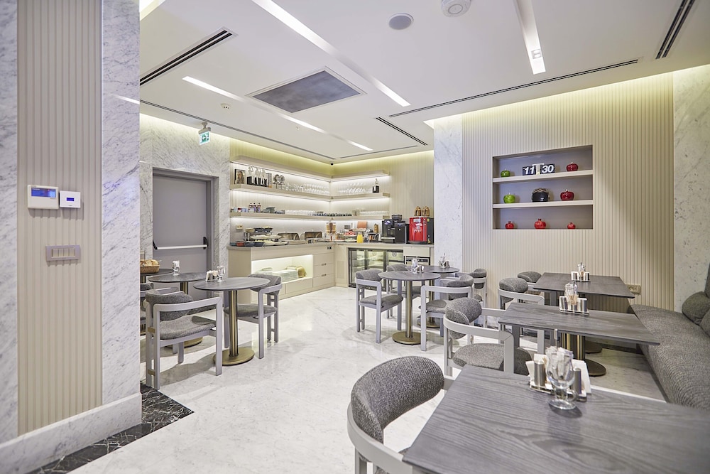 The Hubi Hotel 48/59