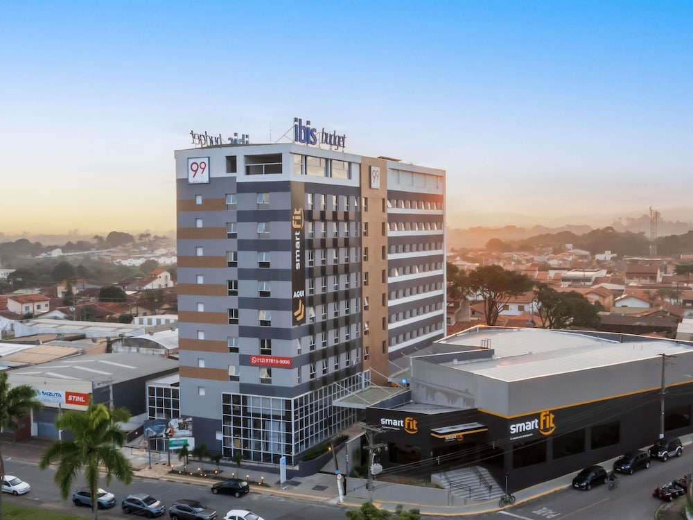 ibis budget Pindamonhangaba 6/49