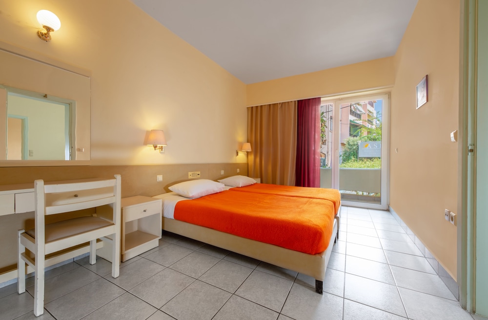 Pavlos Hotel 10/51